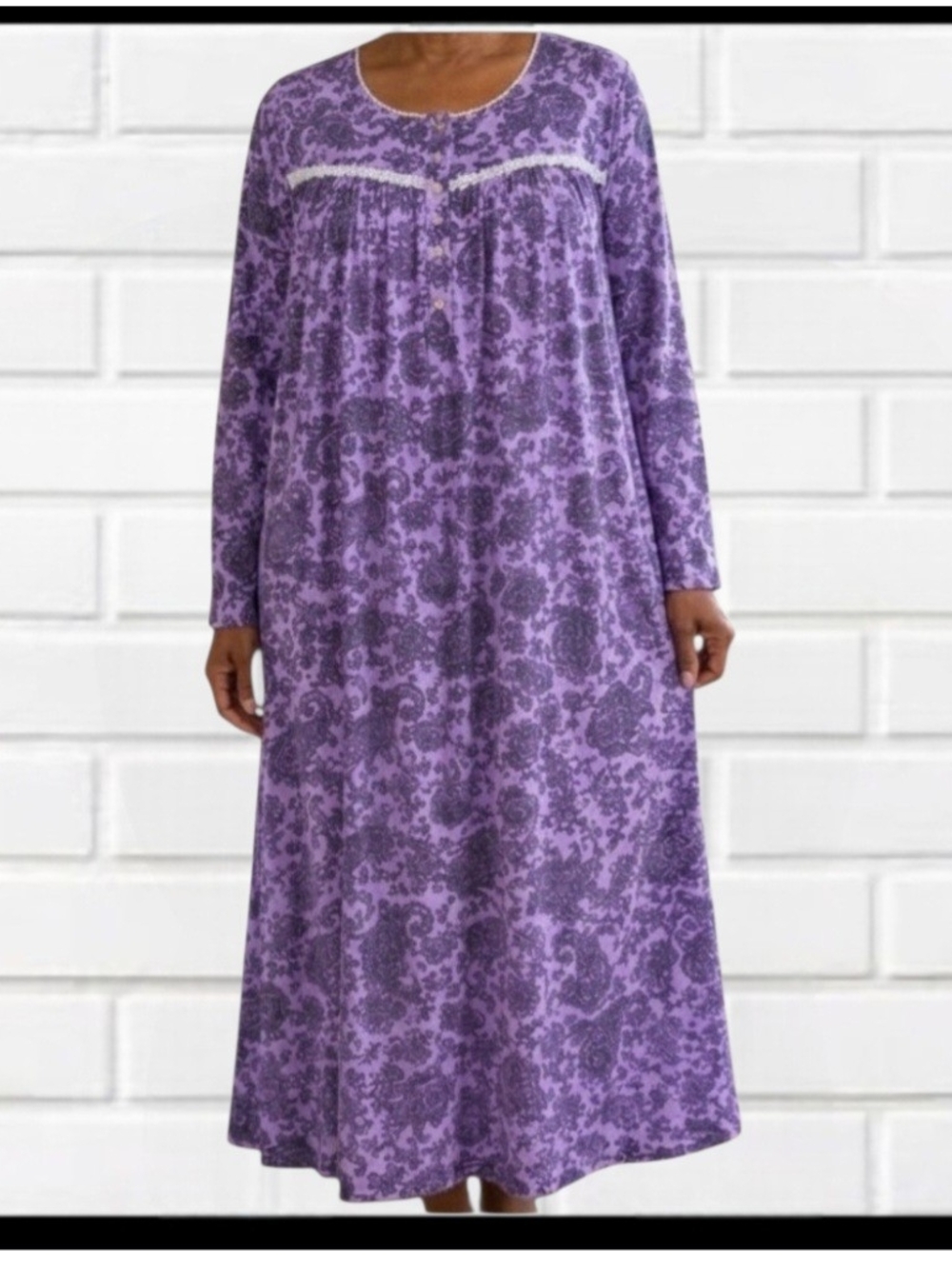 SECRET TREASURES Nightgown Womens Medium Purple Paisley Fleece Henley